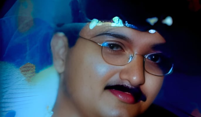 Hiren was savagely stabbed before he lost control of vehicle