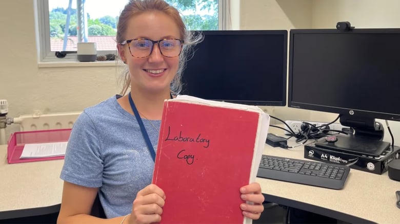 How An Irish PhD Student Found Her Lab Notes Stolen In NZ