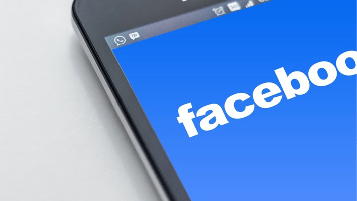 Man Dragged 30m by Car After Woman Cons Him in Facebook Marketplace Deal