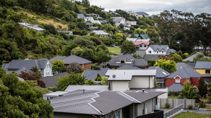 Three of the country's top banks have cut mortgage rates again ahead of the Reserve Bank's meeting next week.