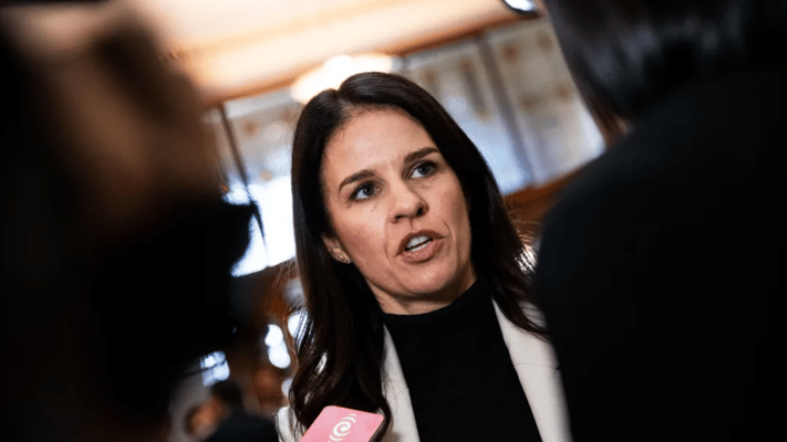 A newly-released Cabinet document shows migrants who have been defrauded with a fake job offer will no longer be eligible for a Migrant Exploitation Protection Visa.