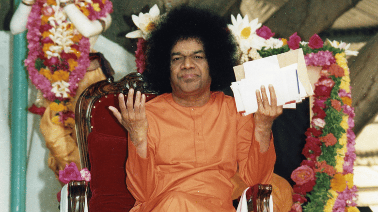 Sri Sathya Sai Baba – The Embodiment Of Divine Love