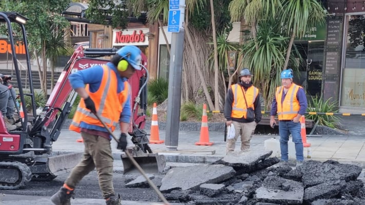 A burst water main on Auckland's Queen Street has been fixed after more than 12 hours.