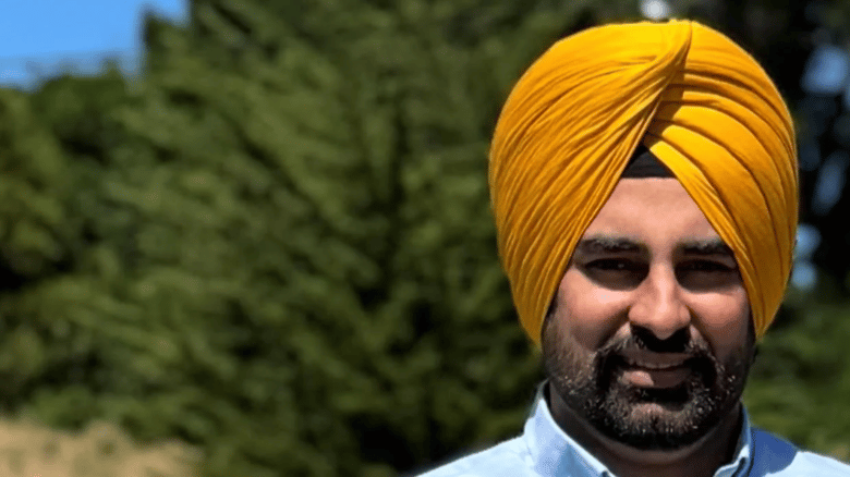 Sikh Man Served Meat Despite Pre-Booking Veg Meal, Air NZ Apologises