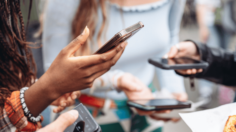 Teach, Don’t Ban: Auckland Educator On Under-16s Social Media Proposal