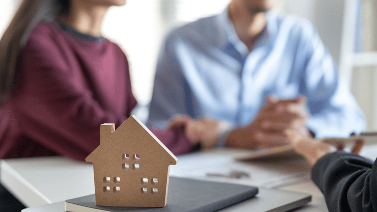 SBS Bank has launched a special 3.99 percent home loan rate for first-home buyers, a move mortgage expert is calling “cashback on steroids.”