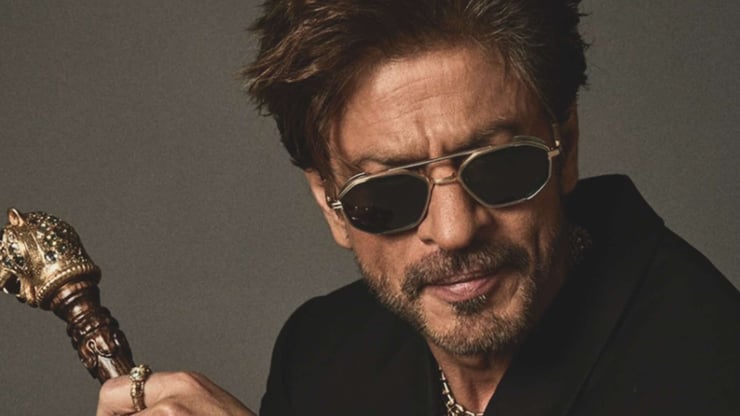 Fans, Stars Celebrate SRK’s Big Win