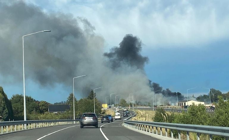 Port Hills fire live: Firefighters battle as blaze burns for second day