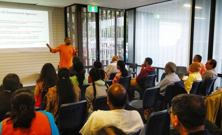 World Hindu Congress Chairman Swami Vigyananda visits NZ