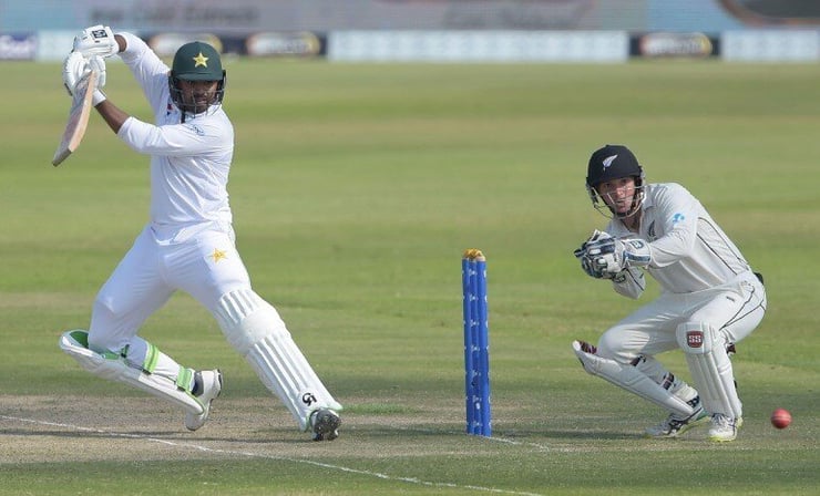 Test in perfect balance as Pakistan and New Zealand grind it out