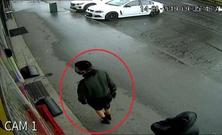 Activating fog canon prevents an armed robbery in Hamilton