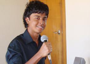 Superstar Kavinesh spreads his wings
