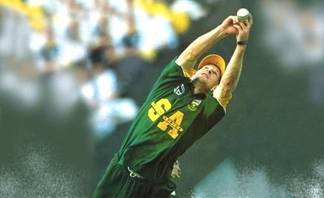 Jonty Rhodes applies for position of India's fielding coach