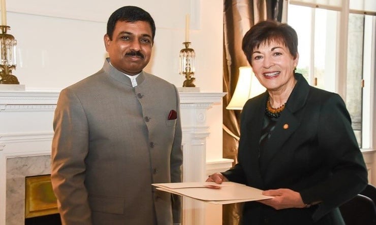 New Indian High Commissioner arrives in NZ, presents credentials