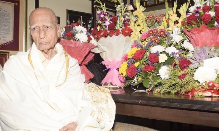 Khayyam accorded state funeral