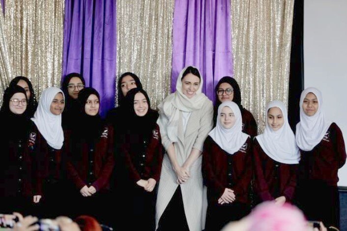 PM encourages Muslim women to take on leadership roles