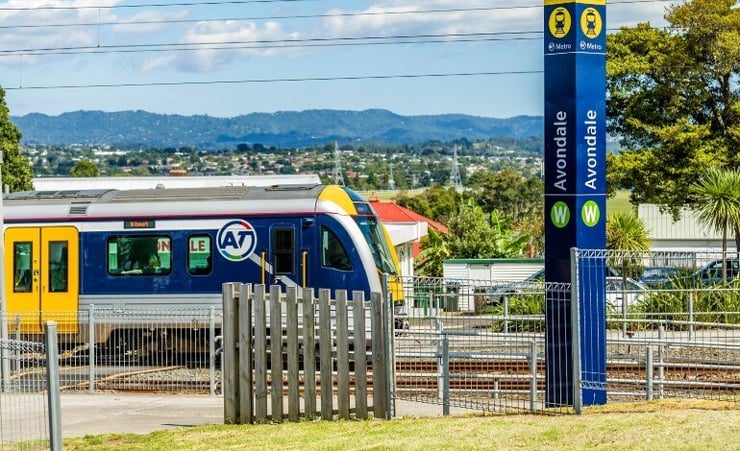Free child fares on public transport at weekends