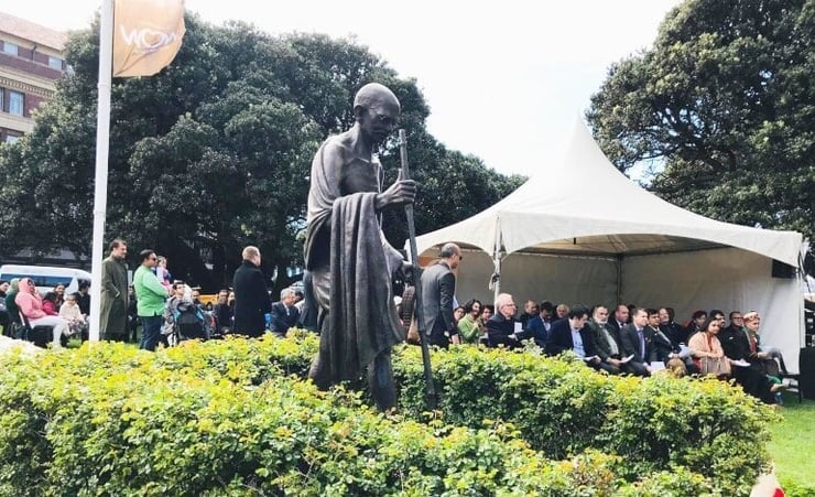 When will Auckland city honour Gandhi’s legacy with a public statue?
