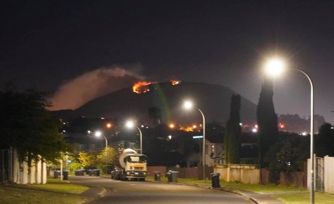 Emergency services battling fire on Mt Wellington hill while Mt Eden scrub fire contained