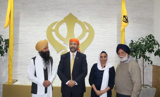 Guru Nanak’s 550th birth anniversary: Pakistan’s HC meets Sikh community in Wellington