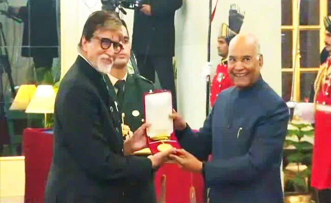 Amitabh Bachchan receives Dadasaheb Phalke Award