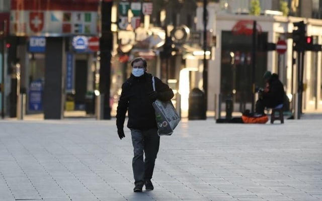 Coronavirus: People in UK ordered to stay home