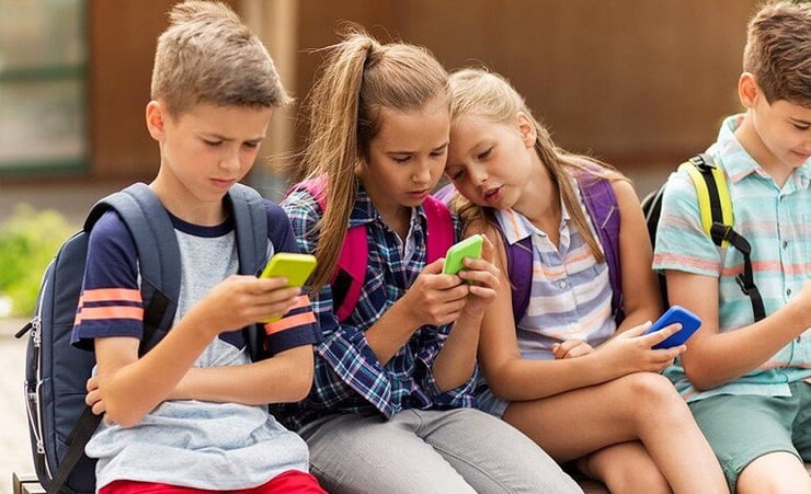 Why technology not hurting social skills of kids these days