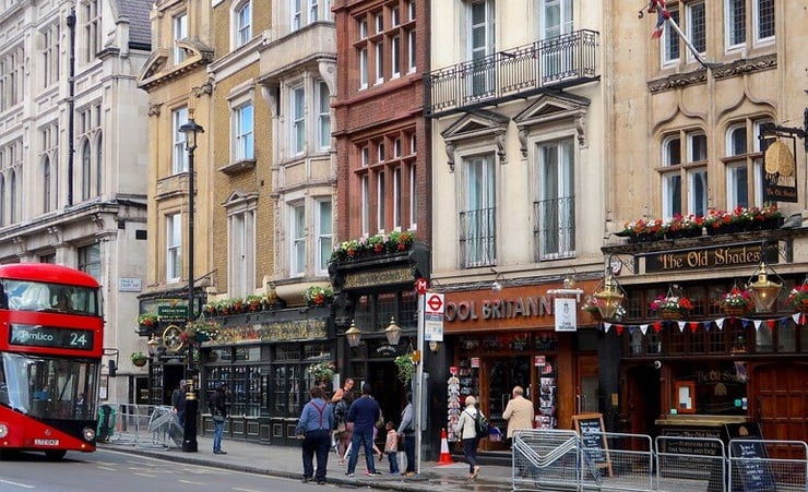 Up to 15,000 UK pubs may never reopen: Report
