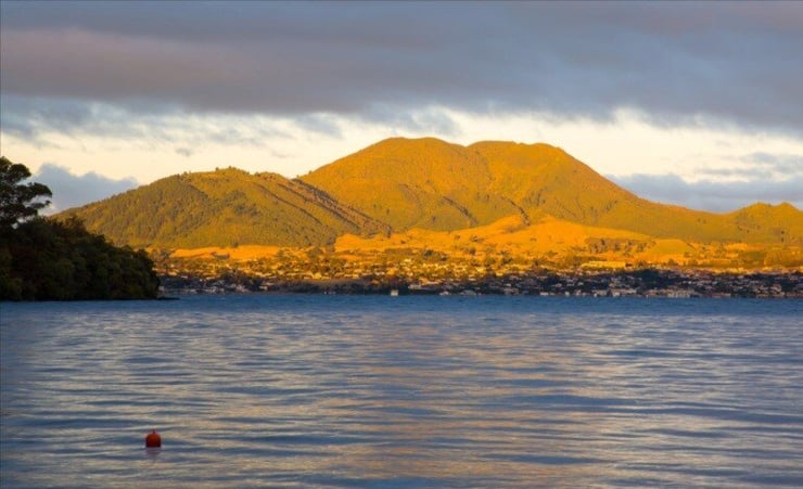 Kiwi Indian woman killed in glider crash along with pilot in Taupo