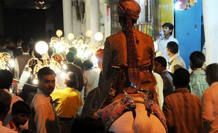 India: Wedding procession stopped as groom, father test positive