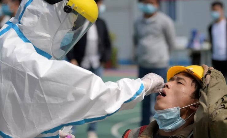 Chinese mainland reports 12 new confirmed COVID-19 cases