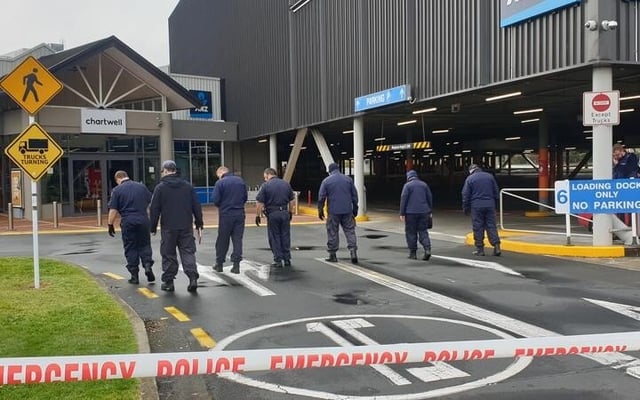 Homemade explosives detonated outside Hamilton mall - police
