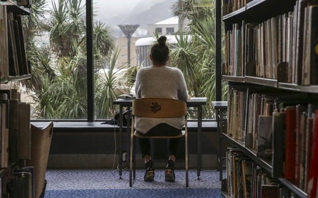 Fewer than 50,000 foreign students remain in New Zealand