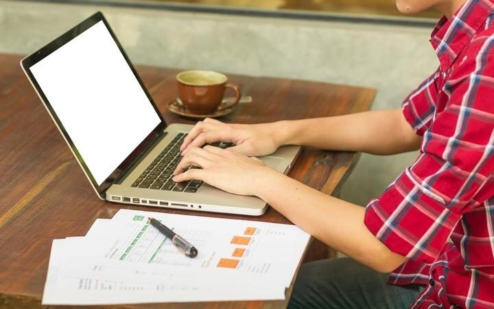 Bid to retain work visa option for students stuck overseas