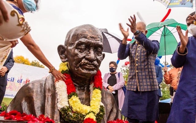 New York town honours Gandhi by installing statue