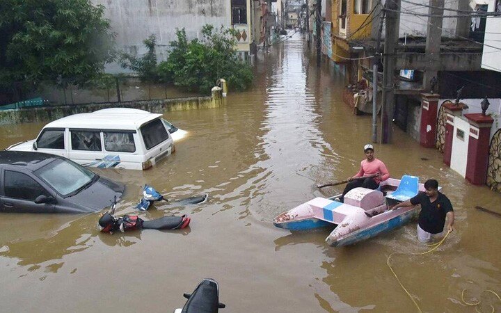 Indian Army, NDRF join rescue, relief work in flood-hit Hyderabad