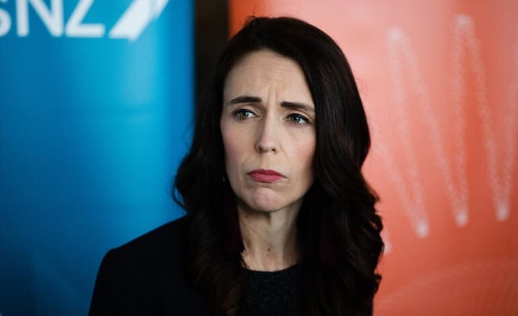 Covid-19: Jacinda Ardern says government moving on mask use