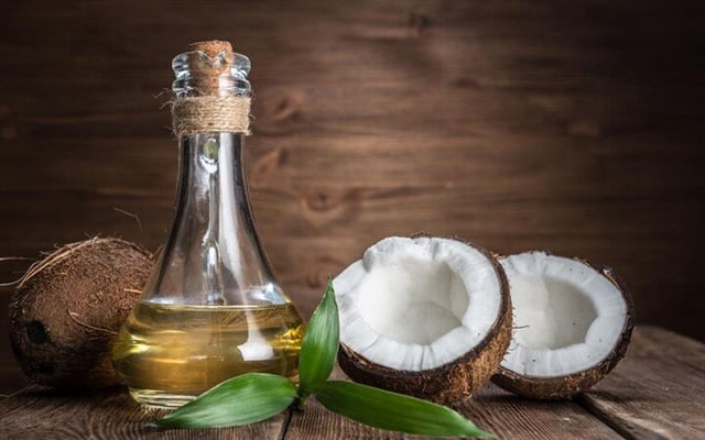Coconut oil: The super ingredient for your hair