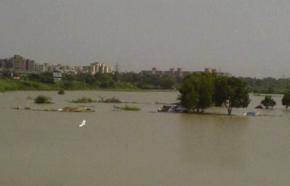 Pounding rains threaten more areas in Delhi
