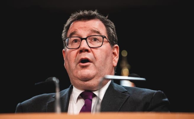 Finance Minister Robertson calls for Reserve Bank to tackle housing