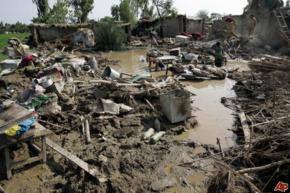 Opportunists could exploit Pakistan disaster