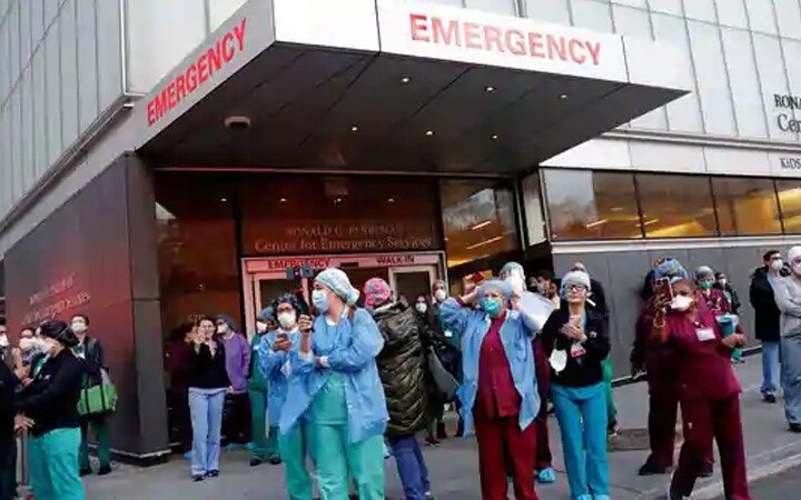 US again reports all-time high daily Covid-19 cases