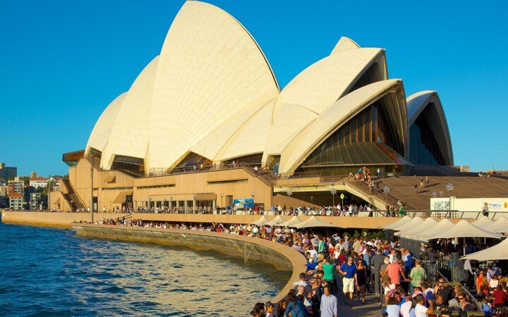 Australian state borders slam shut on Sydney as COVID-19 cluster grows