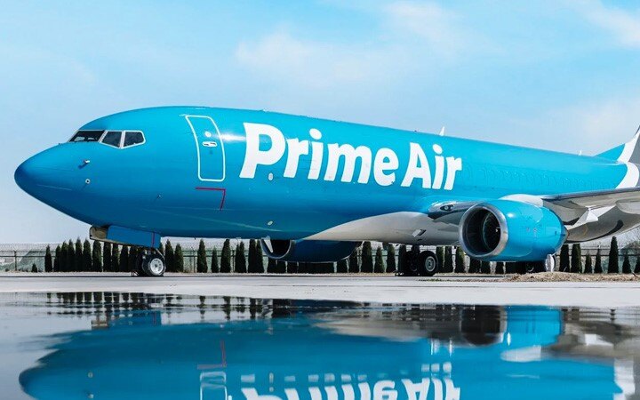 Amazon buys 11 commercial jets to expand delivery fleet