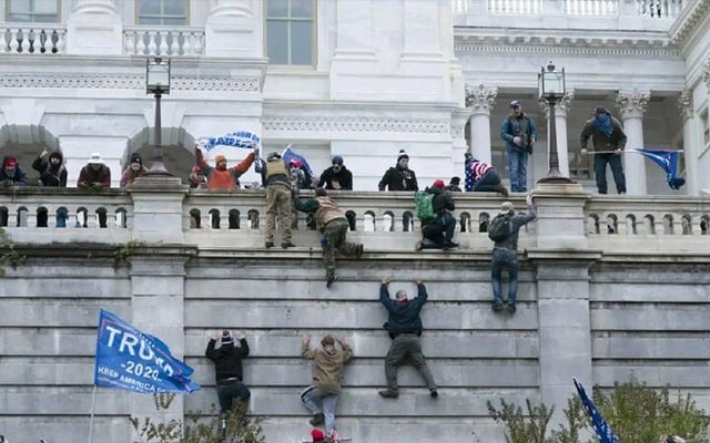 How did the pro Trump mob got inside the US Capitol?