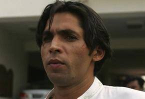 Asif considering political asylum in Britain