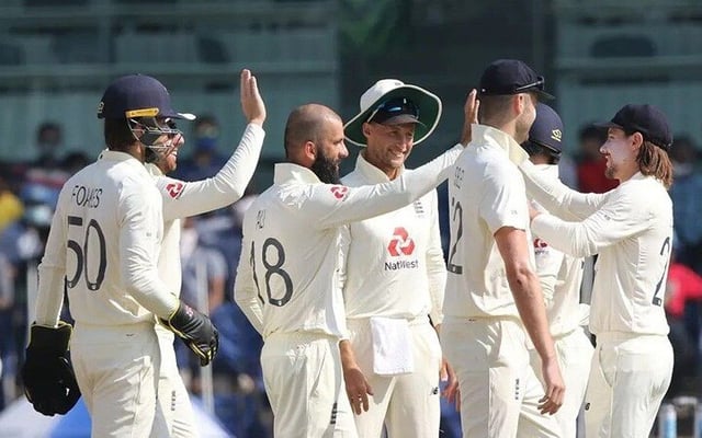 England set new record for highest Test total without conceding extras