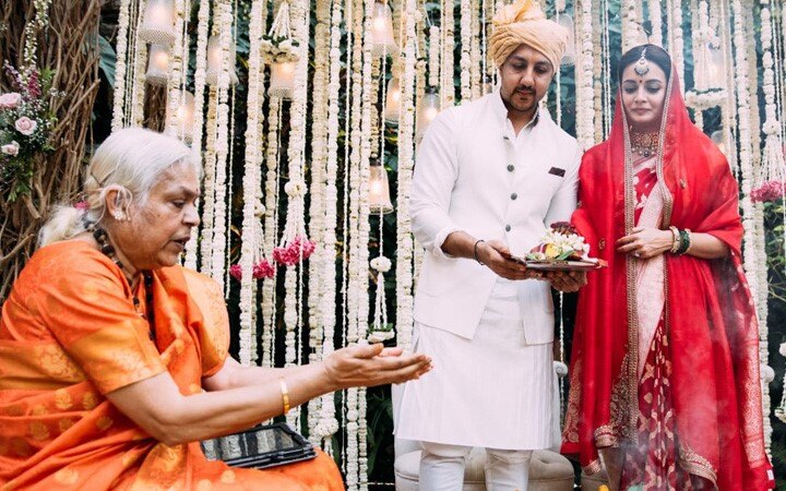 Dia Mirza thanks female priest who conducted her wedding rituals