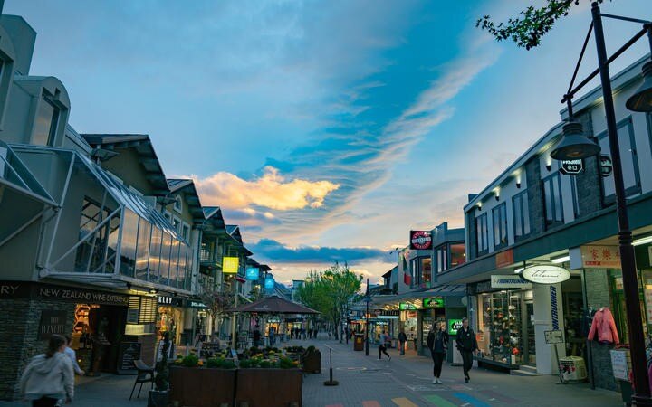 Queenstown businesses respond to online hate: 'Please be kind'