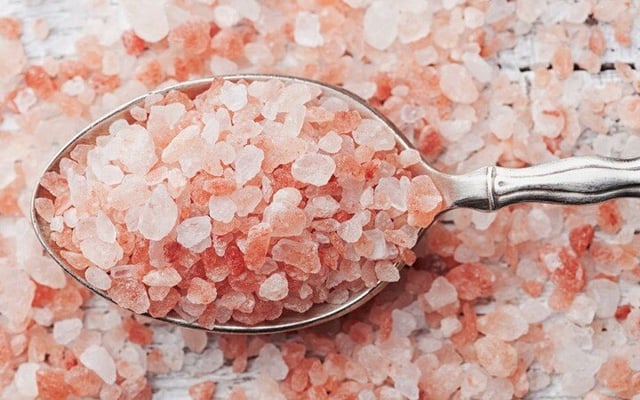 Pink salt to heal your body and mind